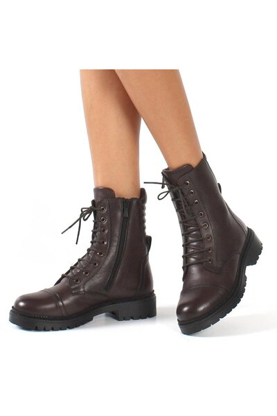 Celal Gültekin Kadın Kahverengi Fermuarlı Deri Postal Bot