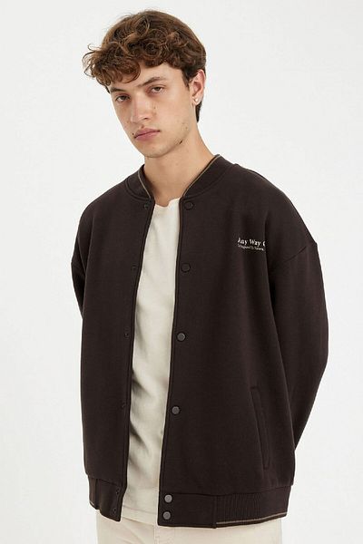 DeFacto Ζακέτα Bomber Oversize με στάμπα κολεγιακού γιακά, κλείσιμο με κούμπωμα, διπλές τσέπες μαλακό φτερό