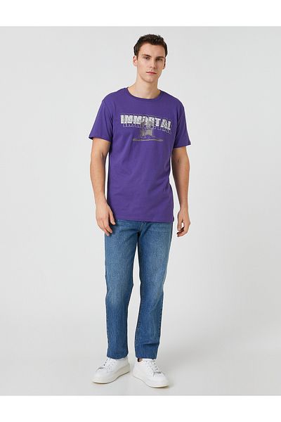 Koton T-Shirt mit Totenkopf-Print und Slogan-Detail, Rundhalsausschnitt, schmaler Schnitt