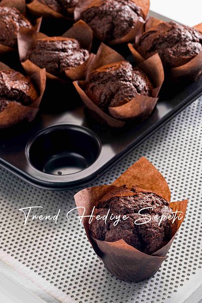 Bensüs 200Pcs Classic Tulip Capsule Brown Muffin Cake Mold, Tulip, Safari Concept