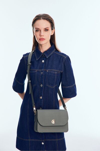 U.S. Polo Assn. K.mınt Women's Messenger Bag - Us24721