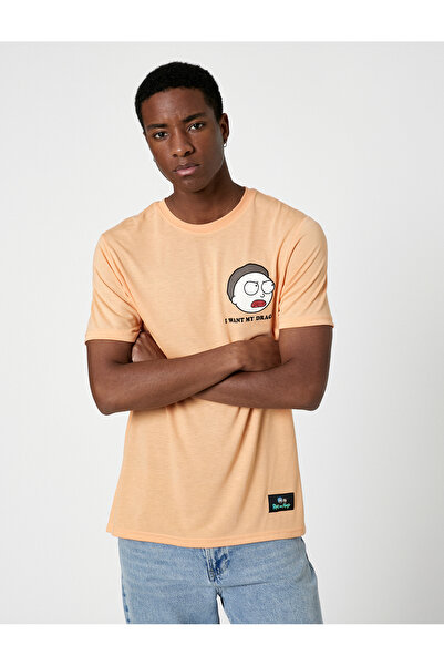 Koton Koszulka Rick And Morty z okrągłym dekoltem i licencjonowanym nadrukiem