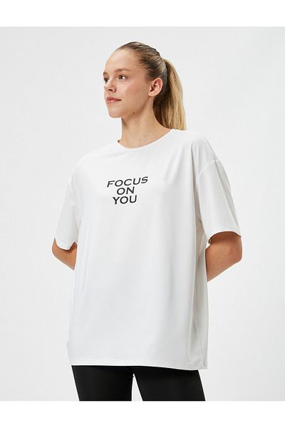 Koton Kurzärmliges Sport-T-Shirt mit Rundhalsausschnitt – Slogan bedruckt