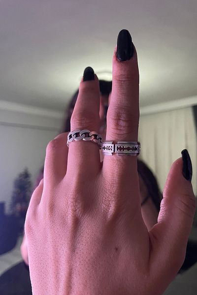 Köstebek 2-Piece Ring with Chain Motif & Razor Detail