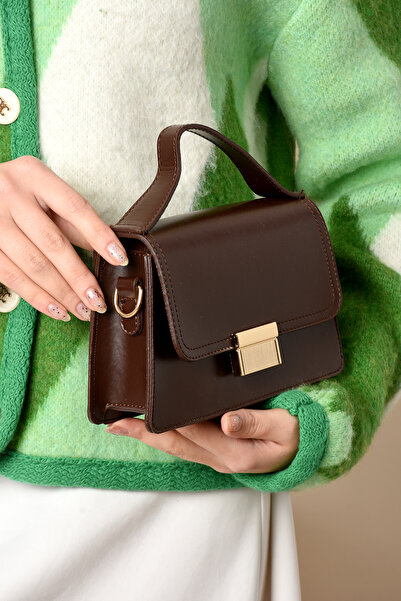 ESTUTE Γυναικεία τσάντα ώμου Mini City με λεπτομέρεια κλειδαριάς