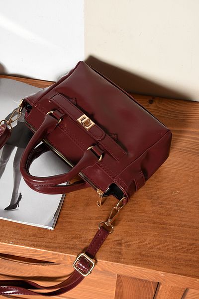 ESTUTE Women's Mini City Lock Detailed Quality Bag