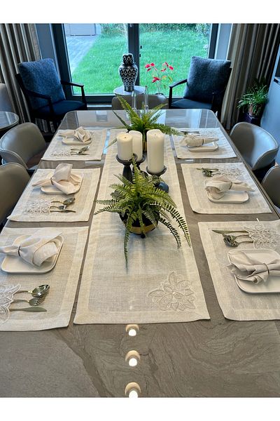 Decamor home 12 persoane Linen French Lace Gold Glitter Ecru American Service and Runner Set 13 bucăți (Fără șervețel)