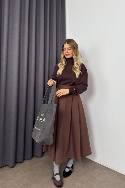 Sue Store Темно-коричневий мерсеризований светр з коміром Premium