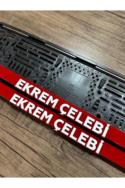 EFELER PLASTİK KİŞİYE ÖZEL PLEKSİ ARABA PLAKALIK KIRMIZI ZEMİN ÜSTÜ BEYAZuyumlu