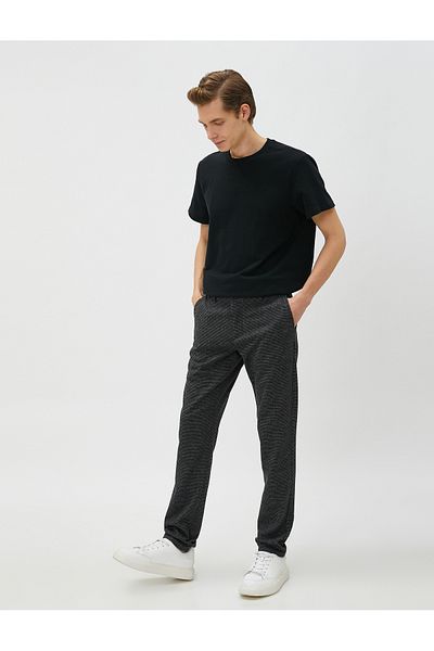 Koton Gewebte Hose mit Hahnentritt-Detail, Knöpfen und Taschen