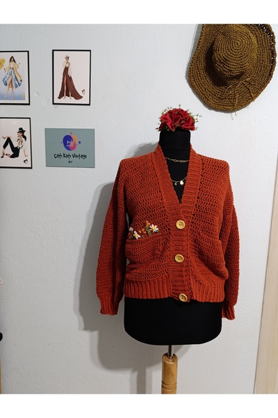 ÇATI KATI Çatı Katı Vintage El Örgüsü Özel Tasarım Nakışlı Hırka