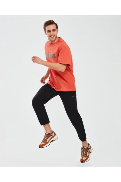 SKECHERS Men's Graphic T-Shirt - m Short Sleeve, S 241070 -600 Red T-Shirt