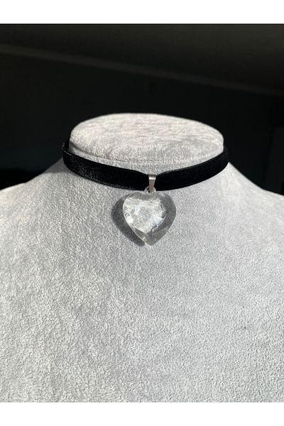 Pinky Lady Transparent Heart Velvet Choker