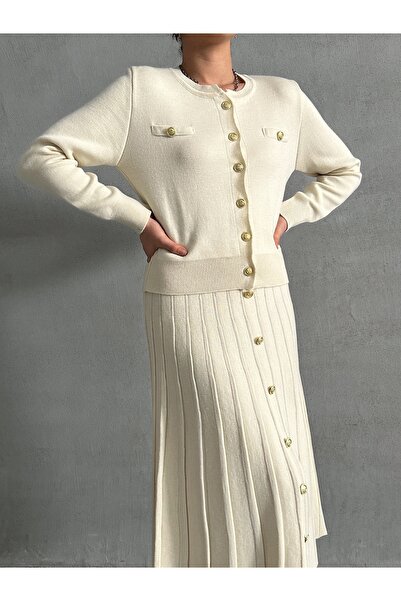 Lusin Ecru női kötöttáru szett - gombos kardigán és midi szoknya S/M