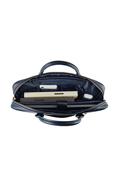 Victoria Hyde Daniel business and laptop bags