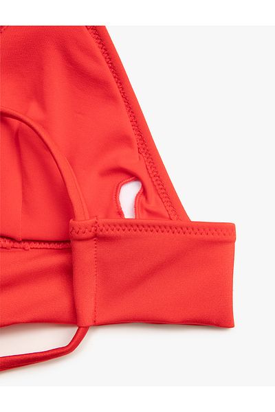 Koton Triangel-Bikinioberteil mit verdecktem Kreuzträgerdetail