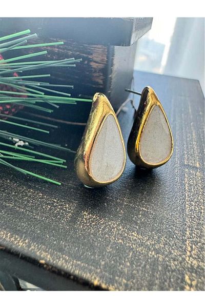 Pelin Aksesuar Cream Enamel Drop Earrings