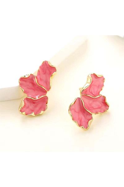 Pelin Aksesuar Pink Enameled Leaf Earrings