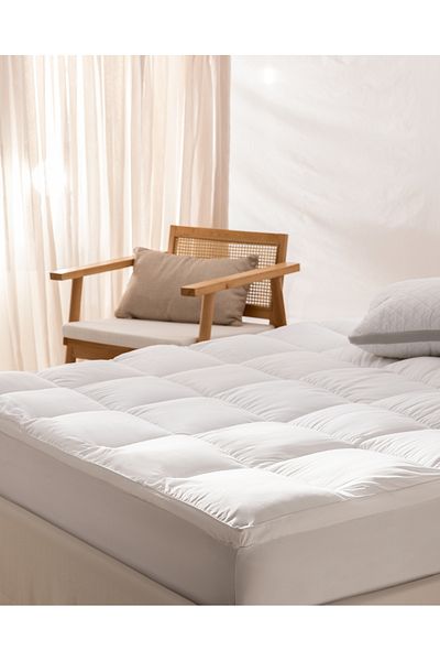 Madame Coco Angel King Size White Bed Pad