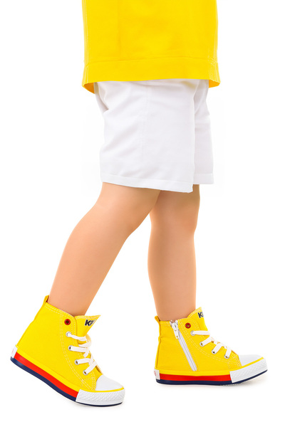 Kiko Kids حذاء رياضي من الكتان للأولاد برباط من Tinna