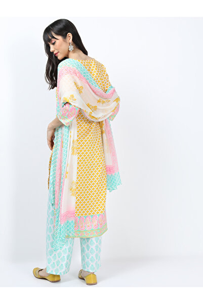 Vishudh By Styli Pack of 3 - Paisley Print Kurta, Palazzos & Dupatta