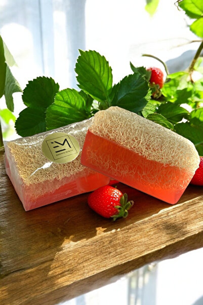 EM AMANOS BEAUTY Doğal Kabak Lifli Çilek Özlü Sabun Antioksidan Etki Cildi Gençleştirir Cilt Tonunu Dengeler