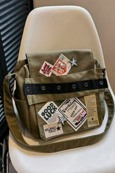 Köstebek Khaki Good Luck Patch Printed Postman Shoulder Bag