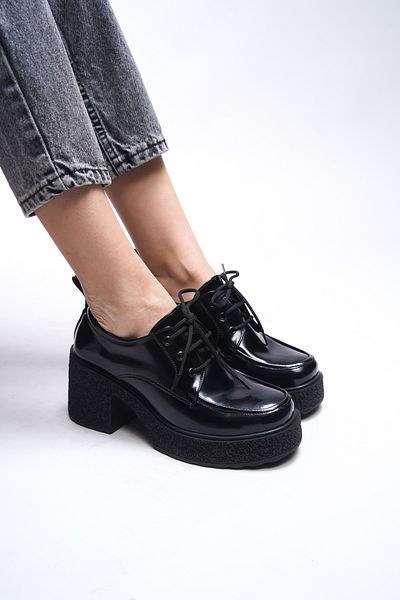 Riccon Qerekna Women's Matte Black Patent Leather Loafer - Heels and Laces 00121500