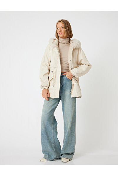 Koton Kunstleder-Parka mit Kapuze, Plüschfutter innen, bequeme Passform mit Taschen