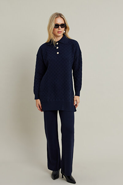 Cool & Modest Жіночий комплект трикотажу з темно-синіми перлинними ґудзиками MNUV33