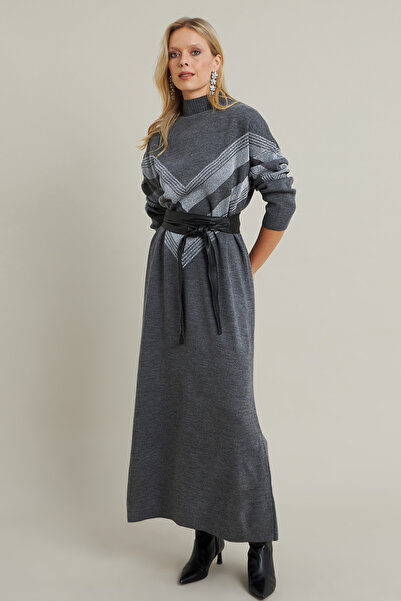 Cool & Modest Kadın Gri Simli Maxi Triko Elbise MTC3215