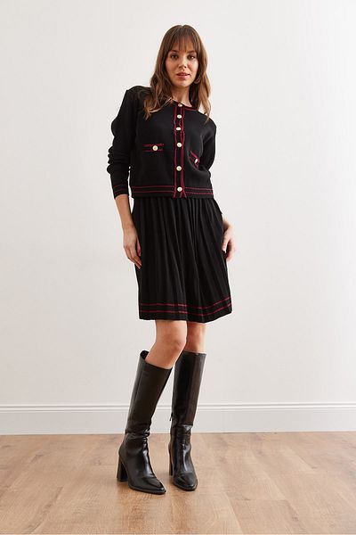 Olalook Damen-Strickwaren-Set mit schwarzem, detailliertem Oberteil, Strickjacke und Faltenrock TKM- 19000330