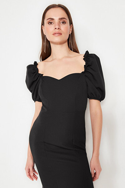 Trendyol Collection Schwarzes, gewebtes, elegantes Abendkleid mit Kragendetail, Nachtabendkleid TPRSS21EL0053