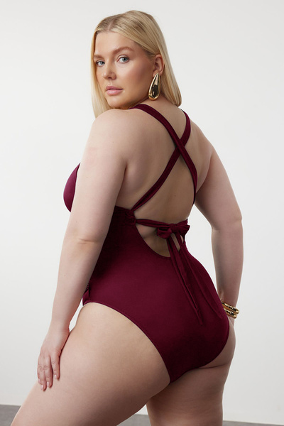 Trendyol Curve Бански костюм голям размер с изрязана мрежа/тюл в бордо на талията Tbbss23Am00037