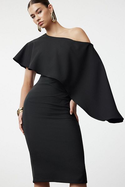 Trendyol Collection Stylové tkané večerní šaty - Black Cape Detailed TPRSS24EL00118