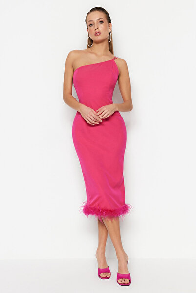 Trendyol Collection Fuchsiové večerní šaty Otrish - tvarování postavy TPRSS23EL00254