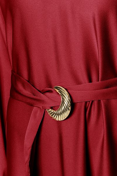 Trendyol Modest Rote, weit geschnittene Satin-Abendkleider mit Gürtel, Jalabiya-Kleid TCTSS23DB00014