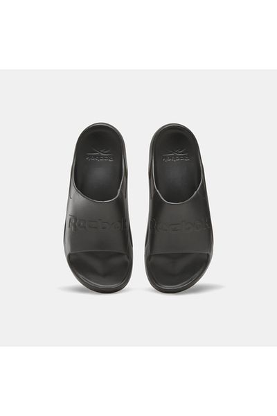 Reebok النعال الرياضية السوداء
