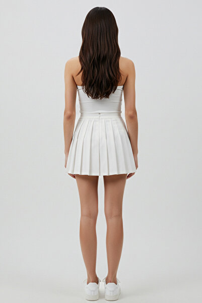 Trendyol Collection Weißer plissierter Mini-Webrock TWOAW21ET0111