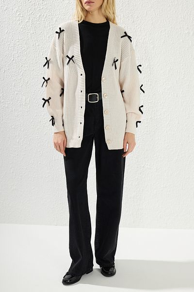 Edit by Trendyol Gray Ribbon Detailed V-Neck Sweater Cardigan Tedaw25Th00008