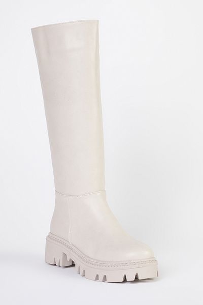 TRENDYOL SHOES Γυναικείες μπότες μπεζ με χοντρή σόλα με φερμουάρ TAKAW25CZ00005