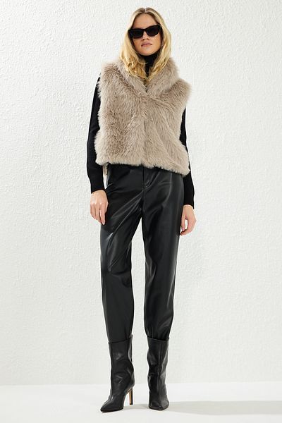 Trendyol Collection Mink Regular Fit Fur Vest Twoaw25Ye00108