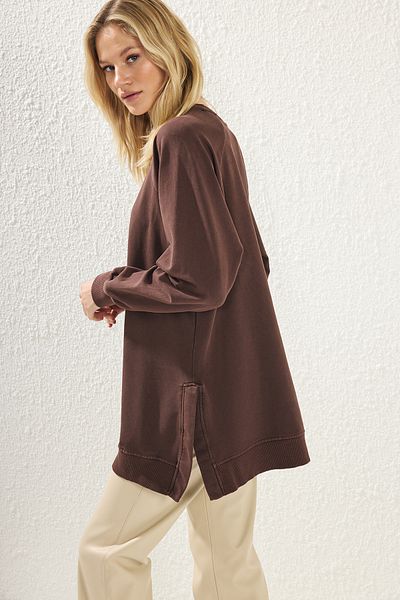 Trendyol Modest Braunes, gewaschenes, übergroßes Strick-Sweatshirt TCTSS23TW00062