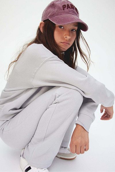 H&M عداء مستقيم