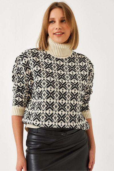 Bianco Lucci Women's Turtleneck Sweater 20246326