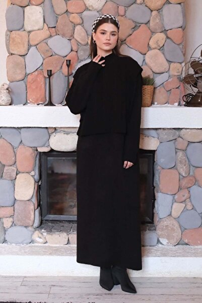 Ceylan Otantik Siyah Süveterli Takım Triko Elbise