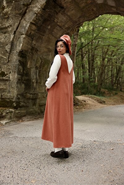 KÜÇÜĞÜM BUTİK Φόρεμα με μακρύ χειμωνιάτικο λαιμόκοψη σε V λαιμόκοψη και καπέλο Stamp Color Salmon (σετ 2)