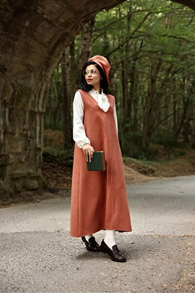 KÜÇÜĞÜM BUTİK Φόρεμα με μακρύ χειμωνιάτικο λαιμόκοψη σε V λαιμόκοψη και καπέλο Stamp Color Salmon (σετ 2)