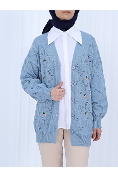 Modamorfo Kardigan s knoflíky a květinovou výšivkou s bambulkami - Modrý