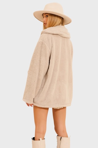 MEECY Women's Cream Double Pocket Buttoned Front Unlined Oversize Plush Jacket